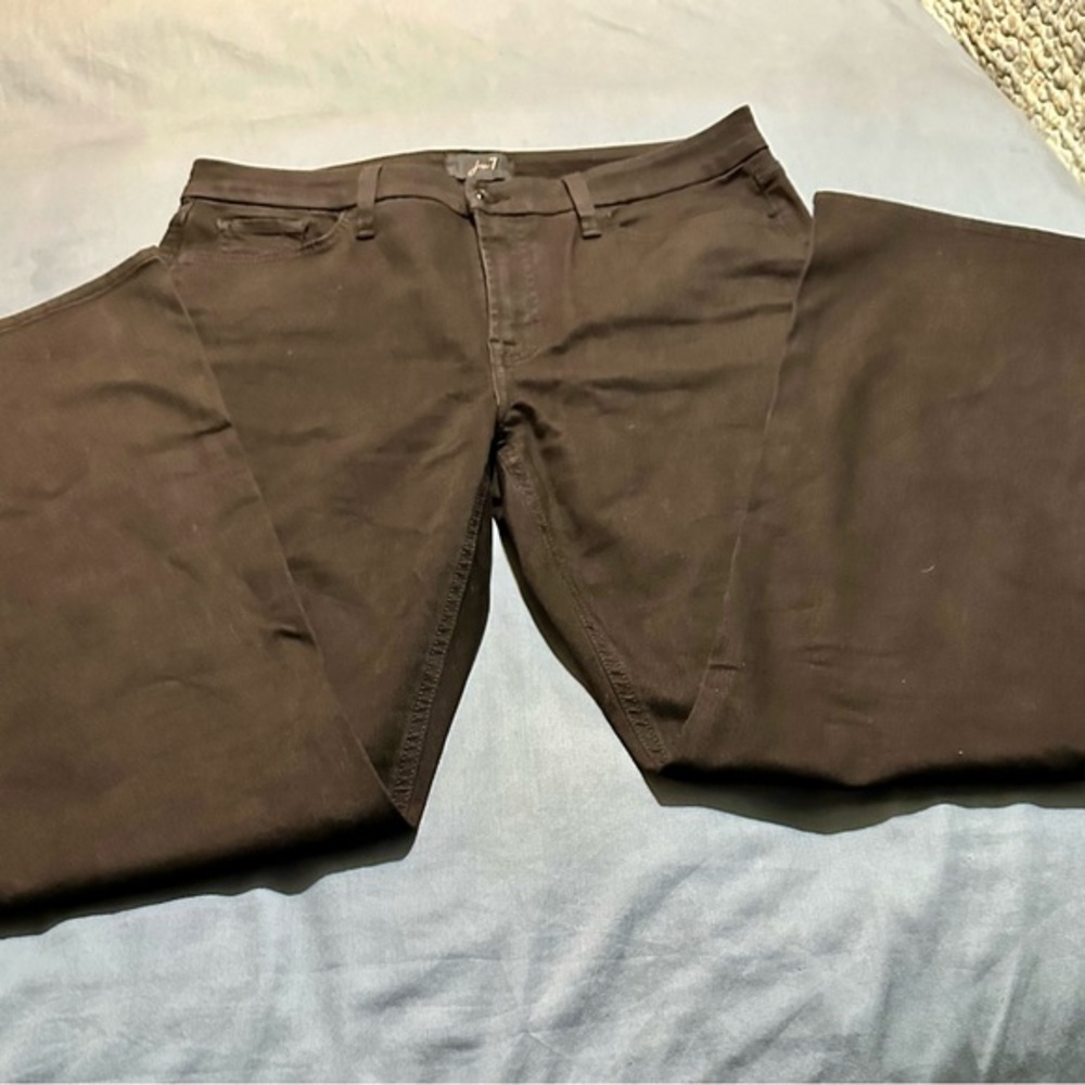 Black pants‎